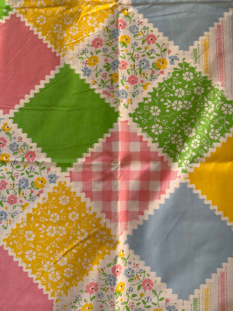 アメリカ購入パッチワーク柄　ヴィンテージ シーツあちゃちゅむ古着マイリトルポニー