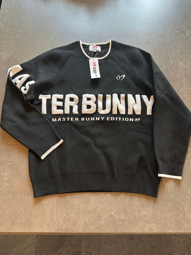 【新品】マスターバニー　セーター　ニット　クルーネック　ロゴ　黒×白　サイズ4