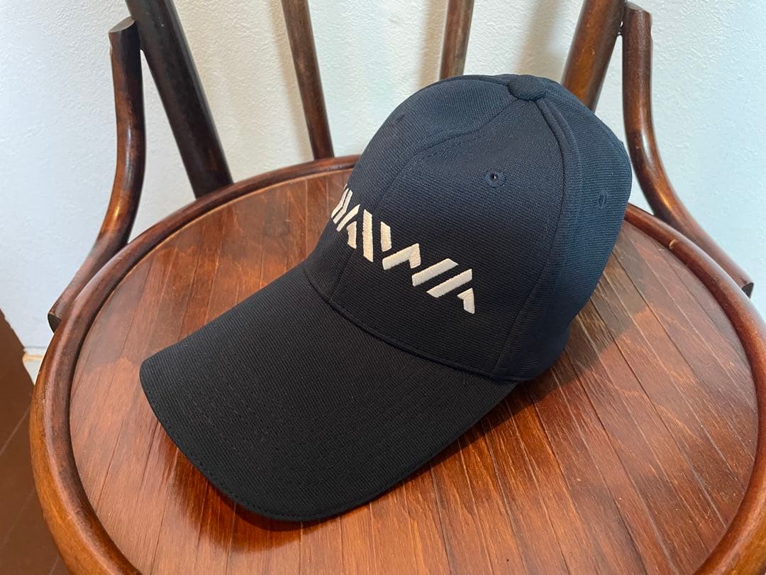 ほぼ未使用品　ダイワ　渓流ベストとキャップのセット