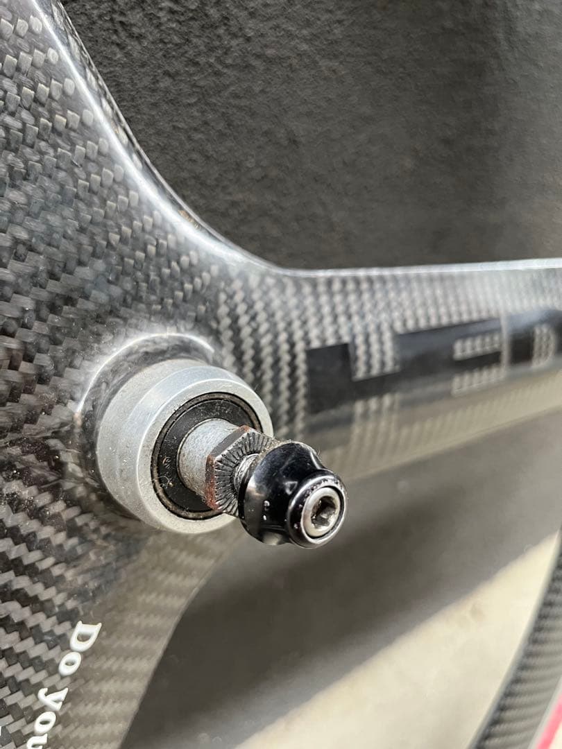 HED.3 700c カーボン バトンホイール　フロント