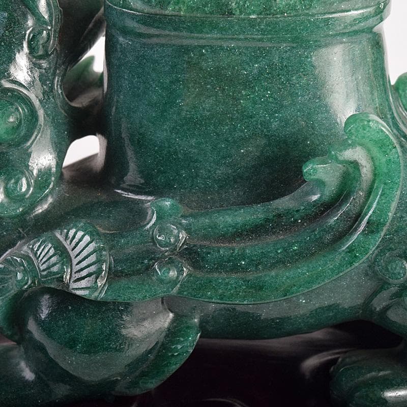 中国　玉石碧玉彫刻　神獣形　飾壷　置物　唐木台付　U　R8768