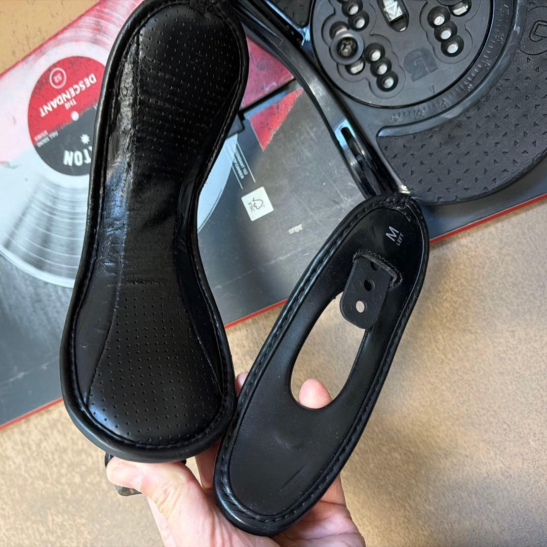 人気デザイン！ BURTON DESCENDANT 152 初中級者にオススメ！