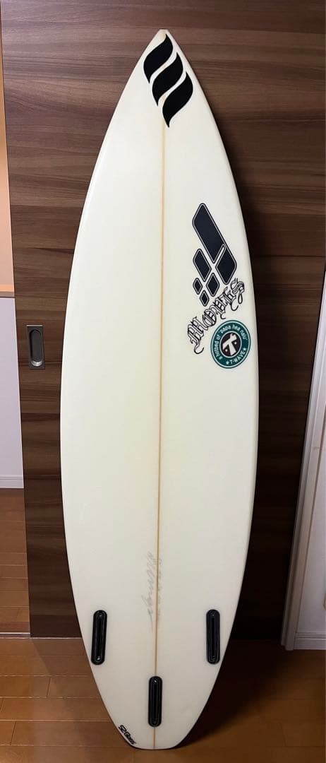 ムーブスサーフボード MOVES 5.11 サーフィン