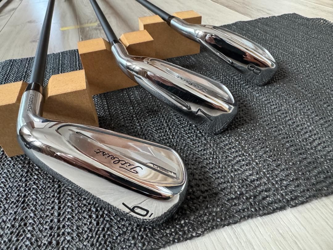 タイトリストT３５０　フジクラトラヴィス８５　Sシャフト６本美品