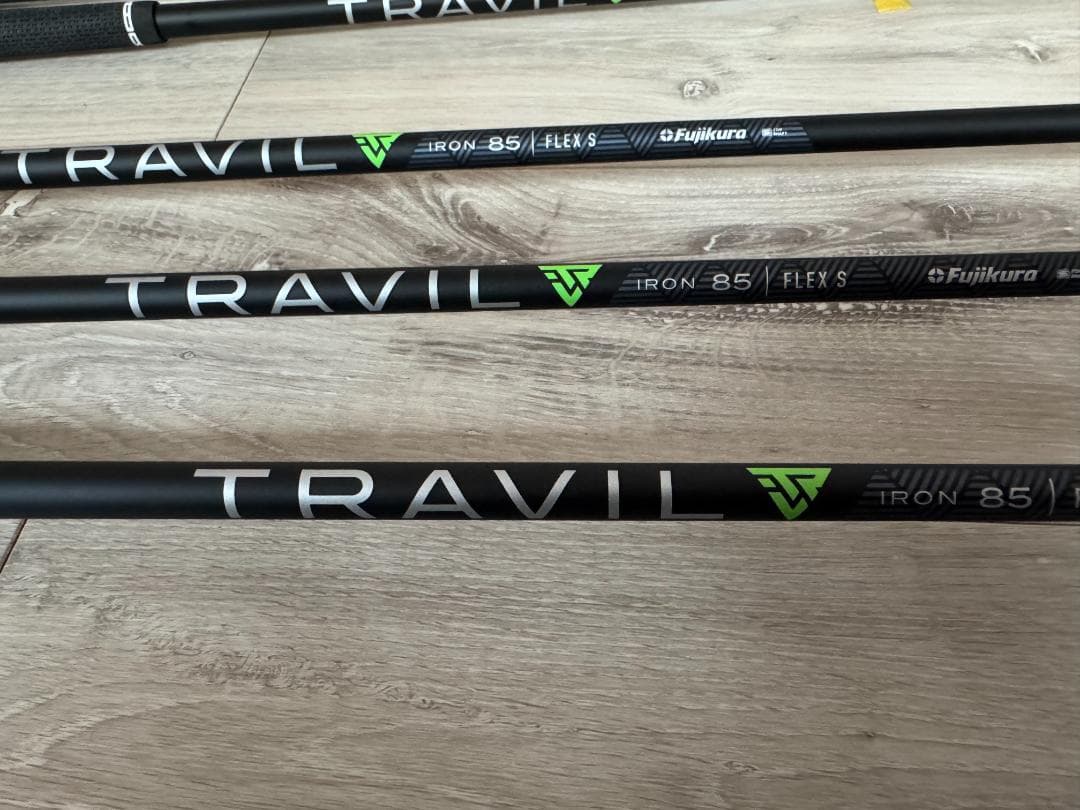 タイトリストT３５０　フジクラトラヴィス８５　Sシャフト６本美品