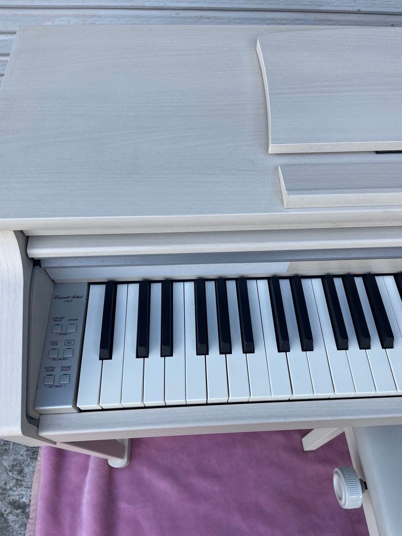 KAWAI コンサートアーティスト　CA17A ホワイト