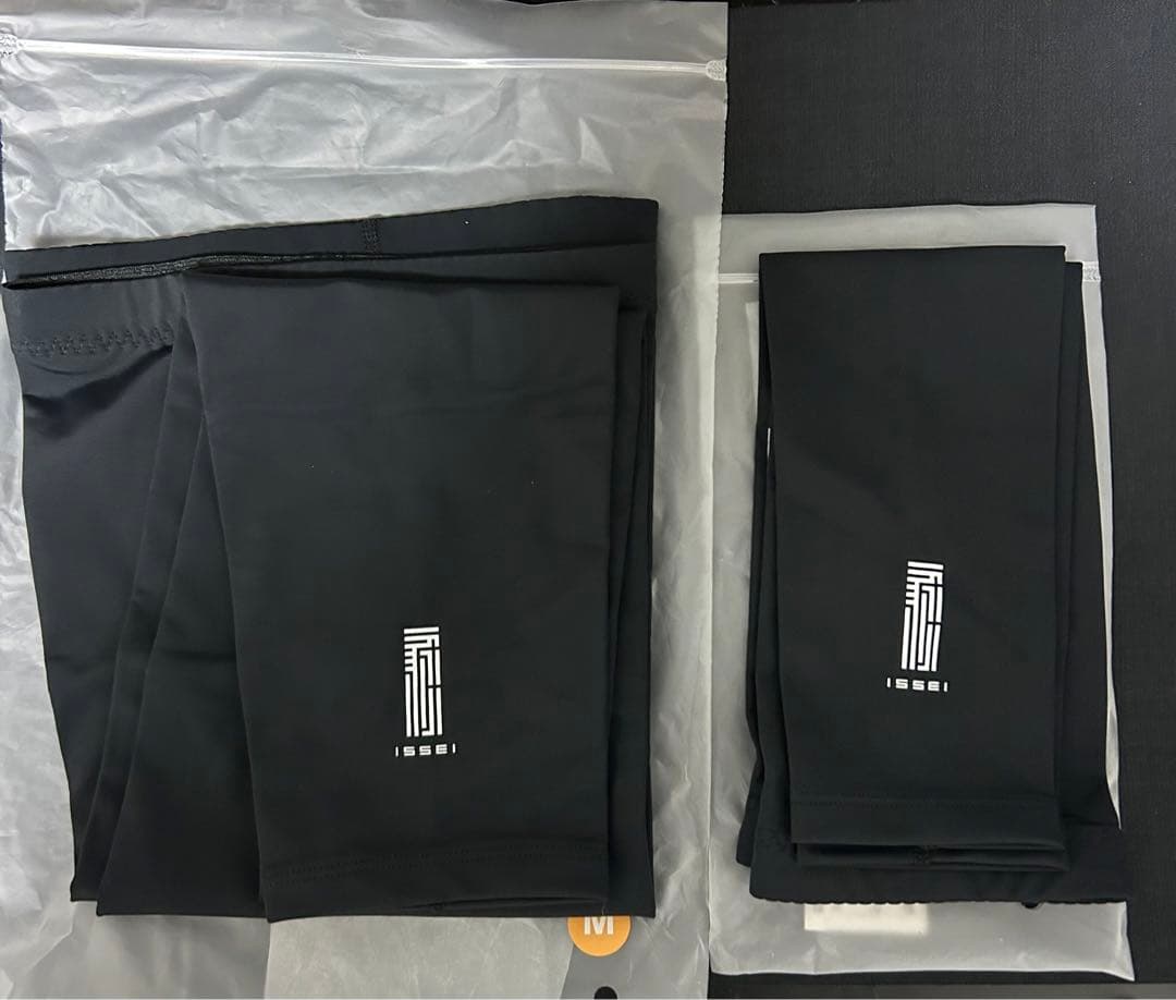 【希少】新品未使用　一誠　アームカバー　レッグカバー　mサイズ