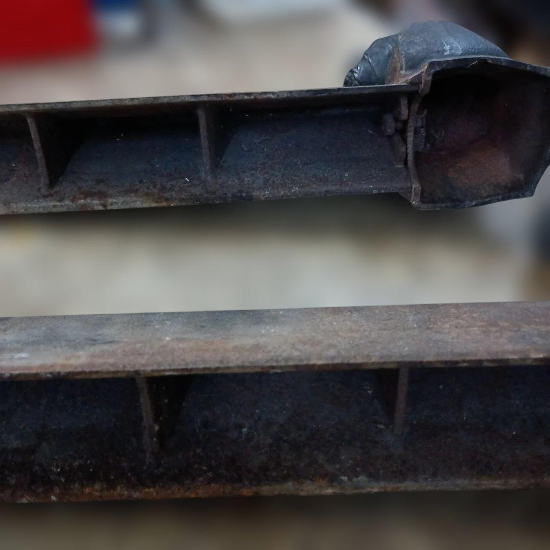 5107）ヴィンテージ　鋳鉄製のファイヤードッグ　ファイアドッグ　暖炉用品