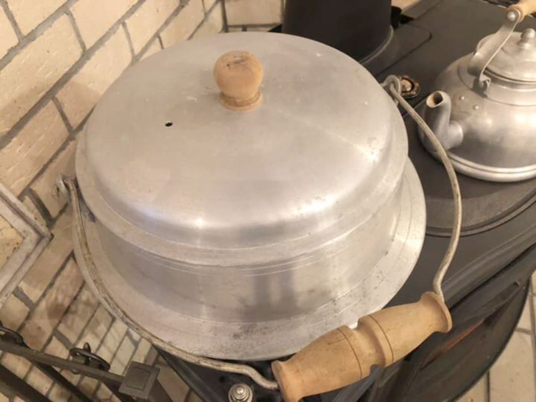 匿名配送メルカリ便　購入金額28,000持ち手や取っ手が可愛すぎる　蒸し器　お釜