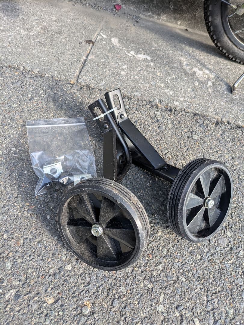 東京　引渡　子供・幼児用自転車 16インチ 青　補助輪付き　近隣配送致します。