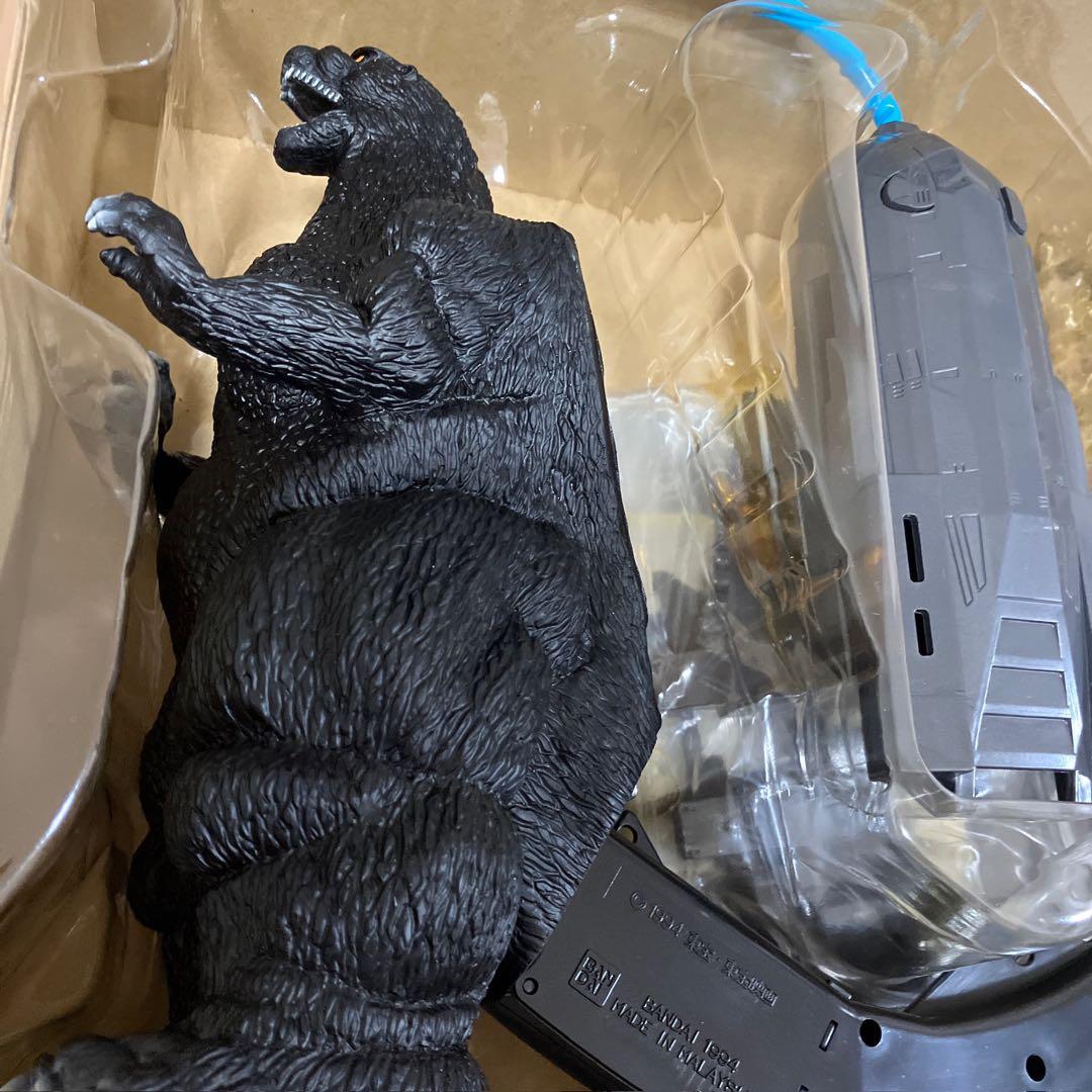 【新品未開封】発光進撃ゴジラ　R/C ゴジラVSデストロイア　ラジコン