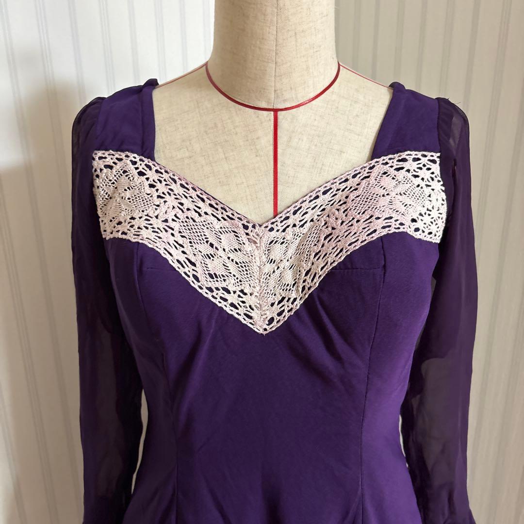 フラメンコ衣装　ドレス　レース装飾付き