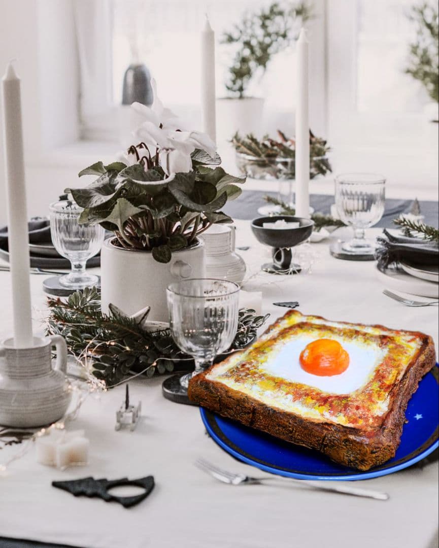 油絵 絵画 アートパネル【目玉トースト】