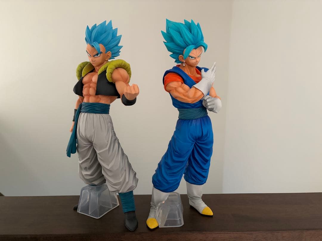 ドラゴンボール 一番くじ　エクストリームサイヤン ゴジータブルー ベジットブルー