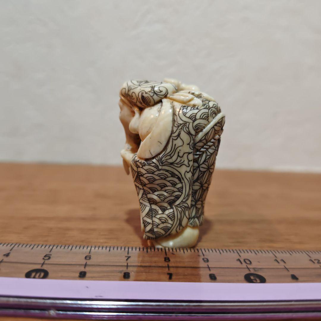 時代提物 七福神根付 天然素材 在銘【寿老人】高約4.9cm 重さ約33ｇ 長寿