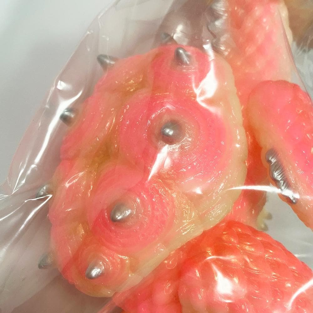 KAIJU OOZE LAVALA ラバラ 蓄光 nicolas lestang