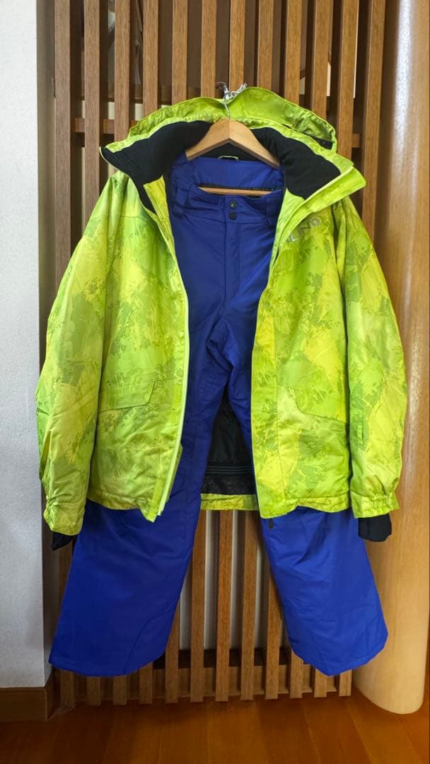 ⭐️OLIN★スキーウエアー上下★サイズL★美品★送料無料★