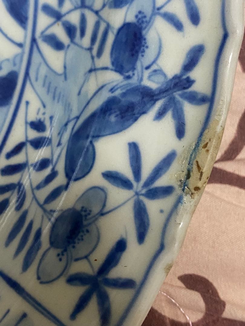 清朝　青白磁の神話的生物の皿　セット2枚