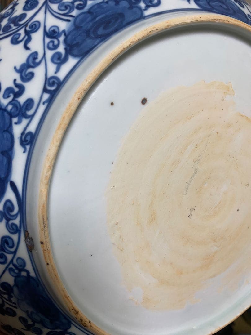 清朝　青白磁の神話的生物の皿　セット2枚