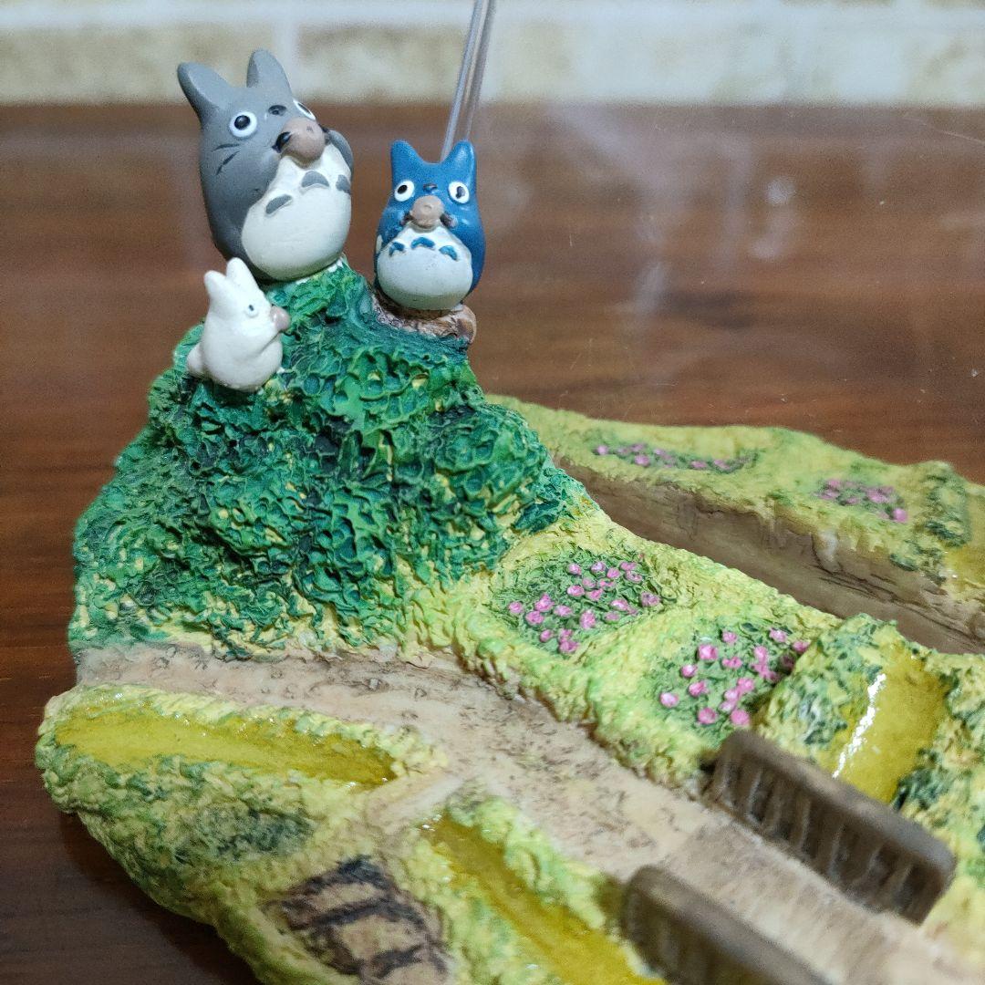 【廃盤品】となりのトトロ 1999年カレンダースタンド お引越し ベネリック