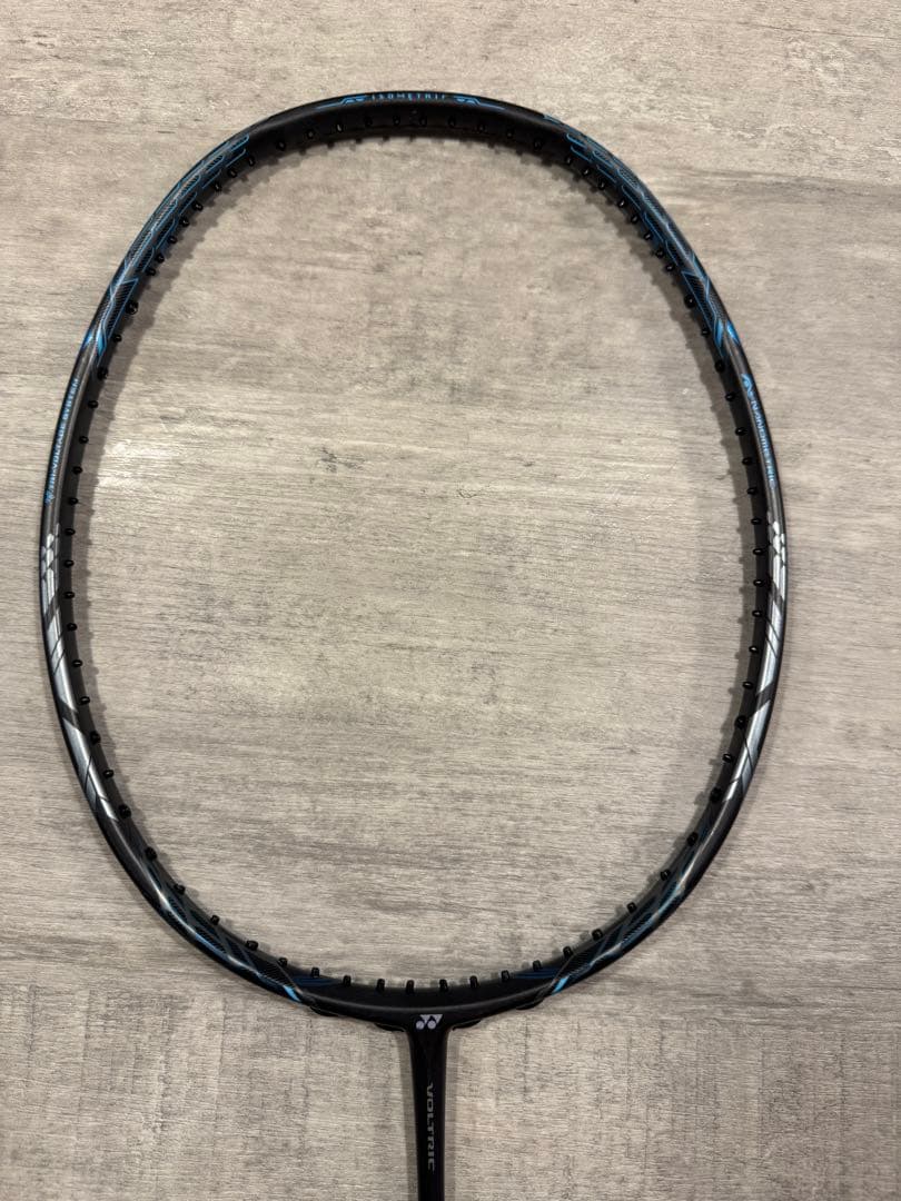 YONEX VOLTRIC Z-FORCE Ⅱ 4UG5