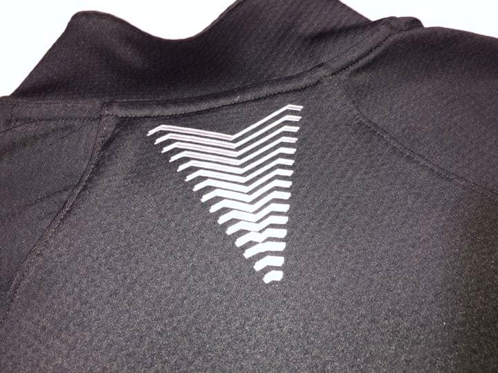 12アンダーアーマー◆1298256 リアクターフィッティドコールドギアL黒長袖