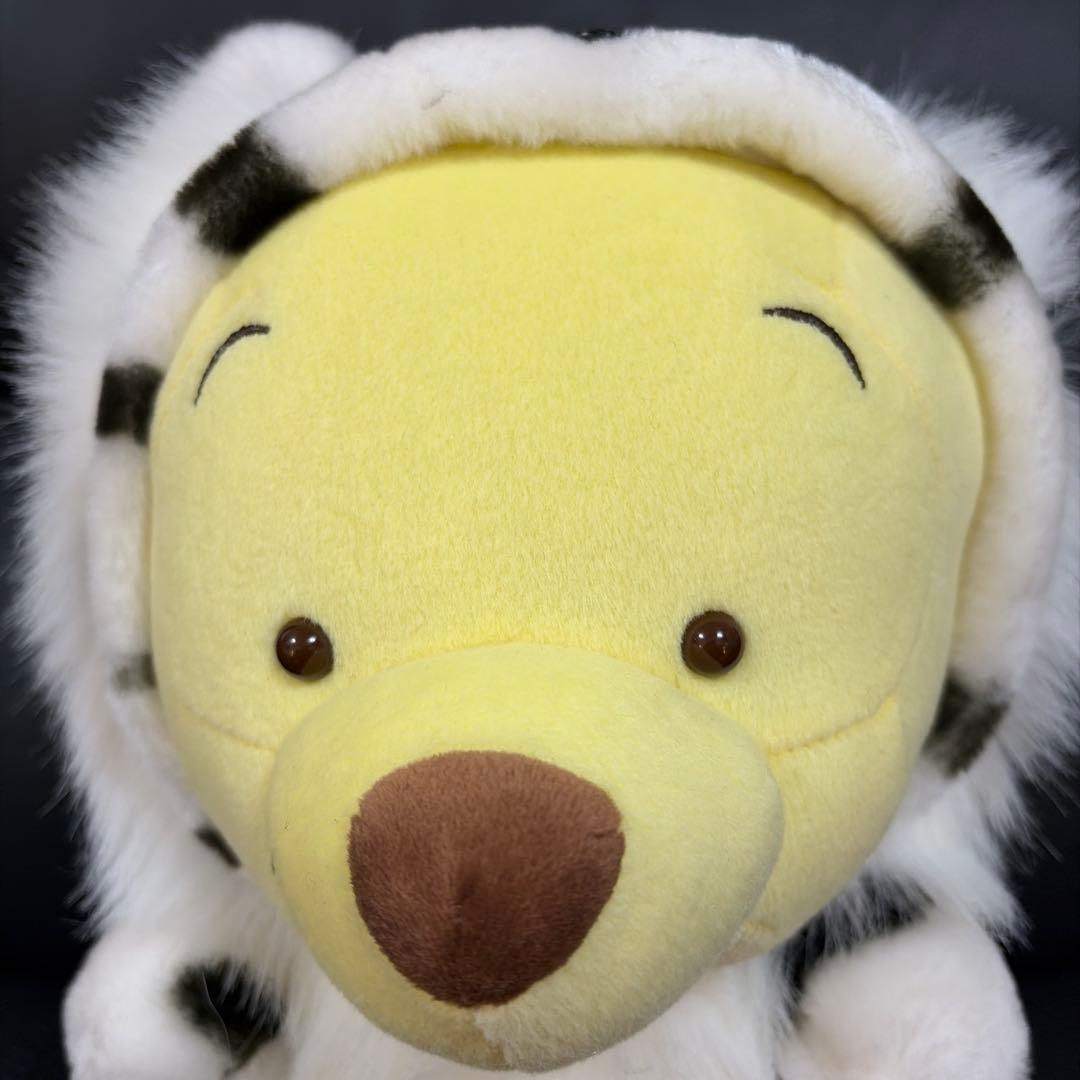 White Tiger Pooh ディズニー　baby クマのプーさん　中国
