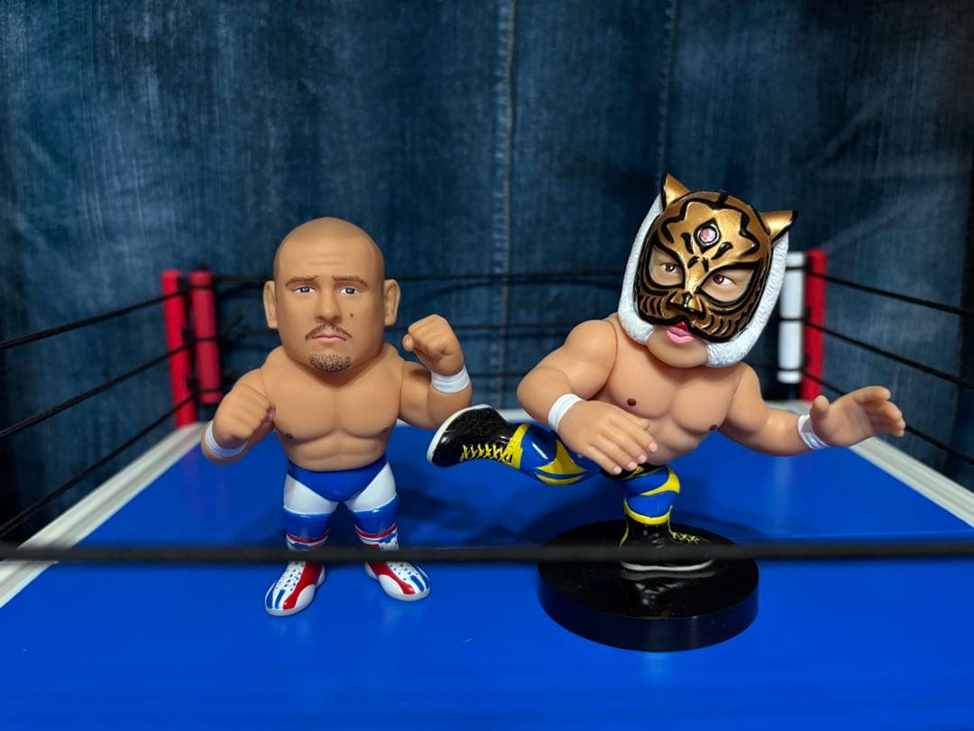 16d フィギュア12体+プロレスリング+カブキサイン　セット