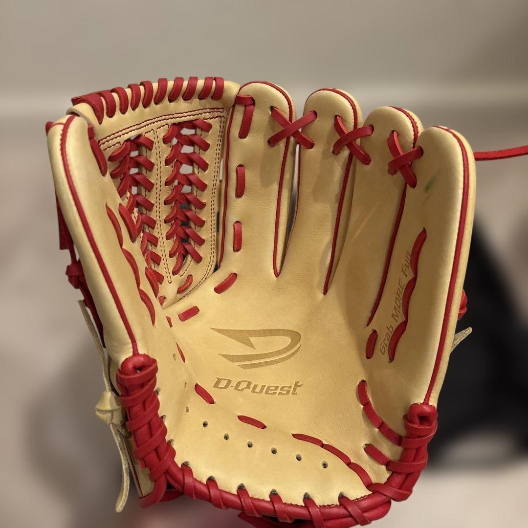 D-Quest ディークエスト 軟式、ソフト兼用グラブ 展示会限定モデル