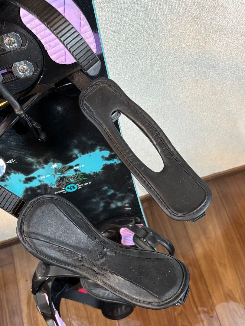 K2 Skylite (143cm) スノーボードビンディング付き