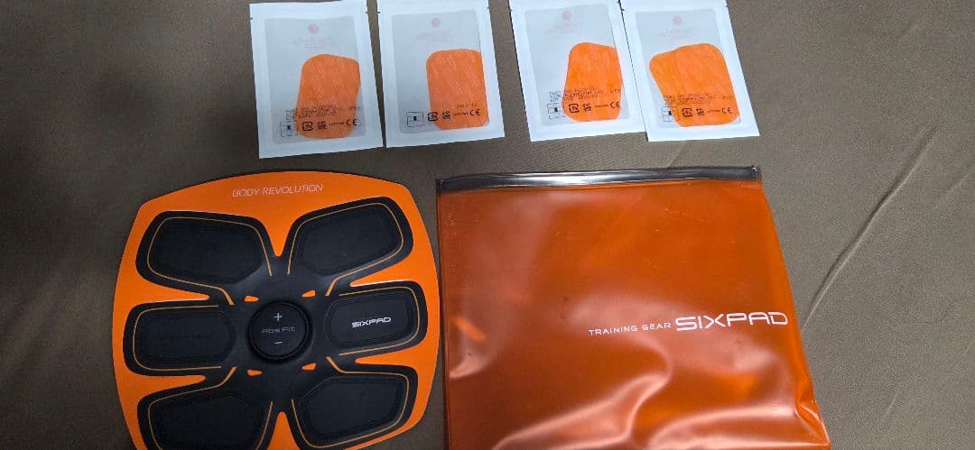 SIXPAD EMSトレーニングデバイス オレンジ