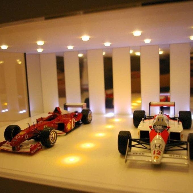 klaus・白大理石＆WH梨地・ディスプレーBOX / ネオジオラマ