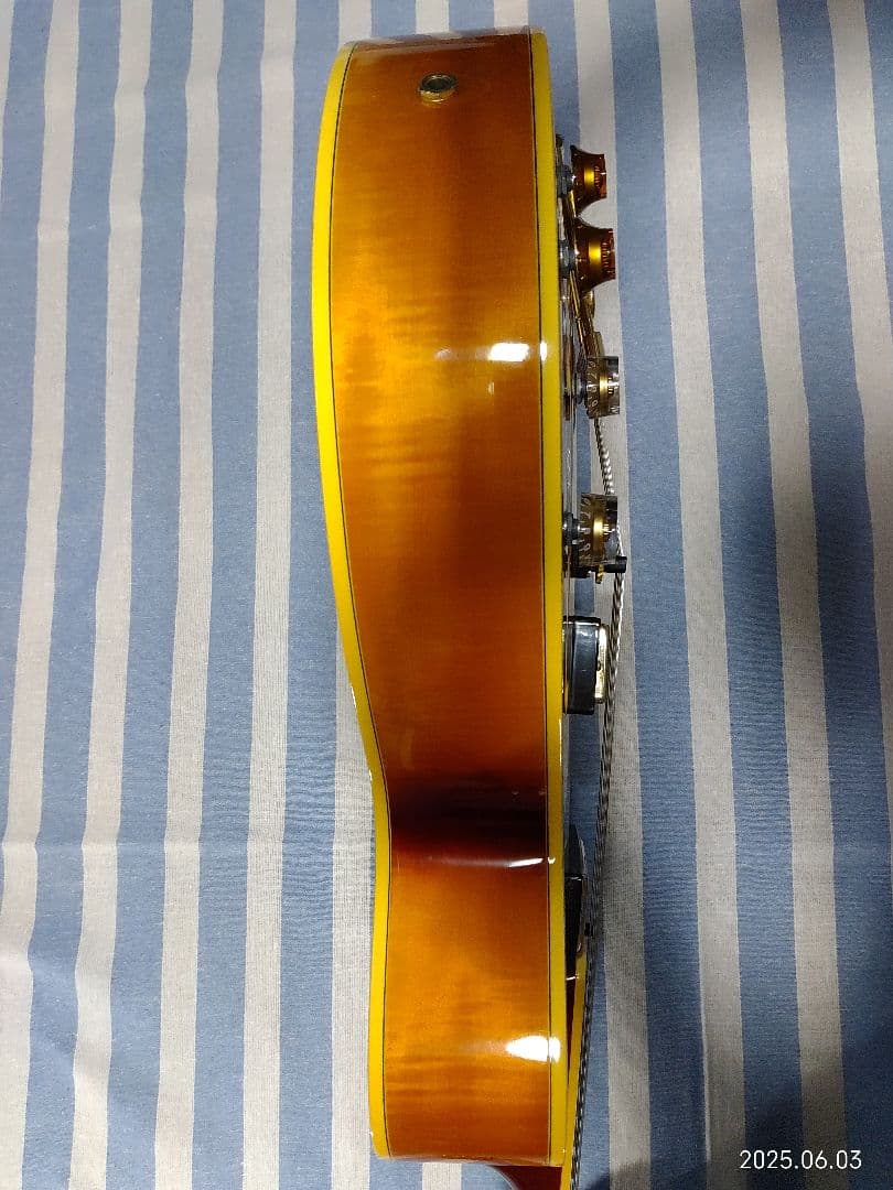 Epiphone Joe Pass Emperor Ⅱ 1990年代です。