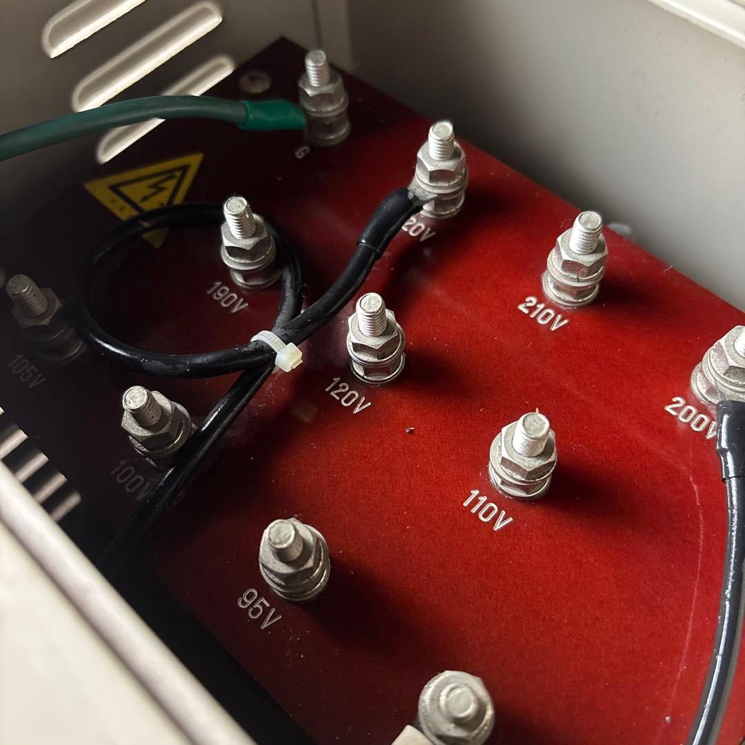 YAMABISHI 変圧器 20A 200V