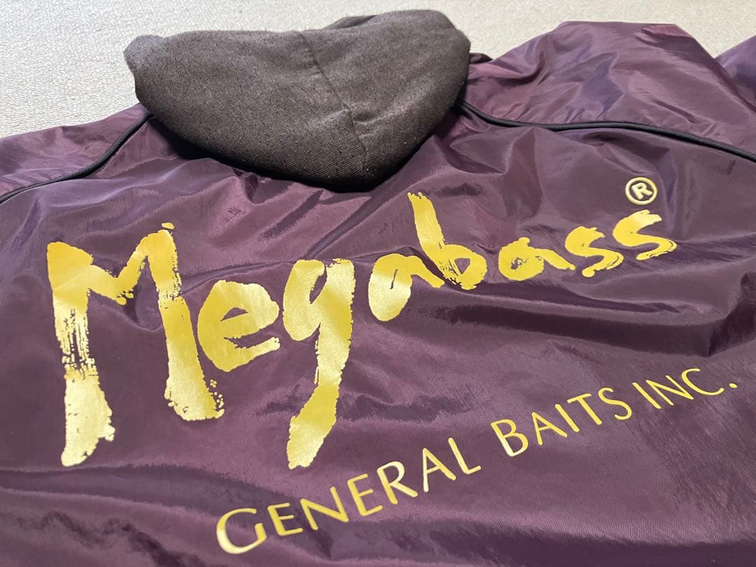 メガバス　スタッフジャンパー