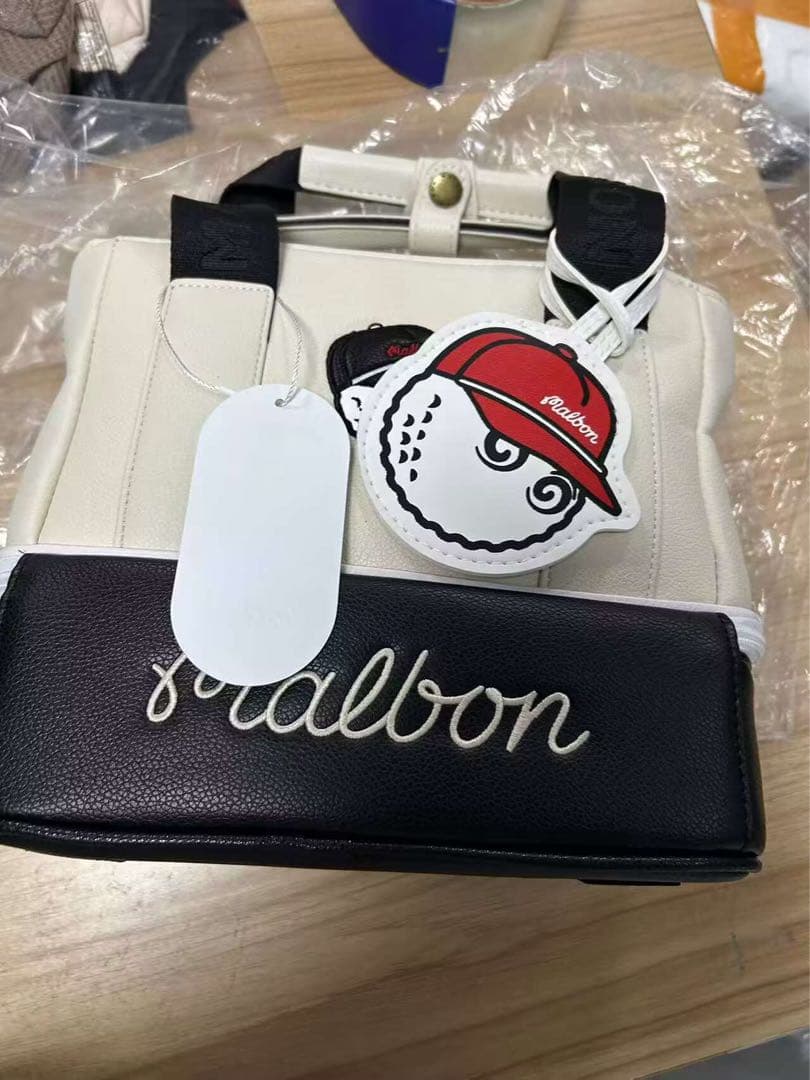 マルボンショルダーボストンバッグ新品 肩掛け スドラップ 付き