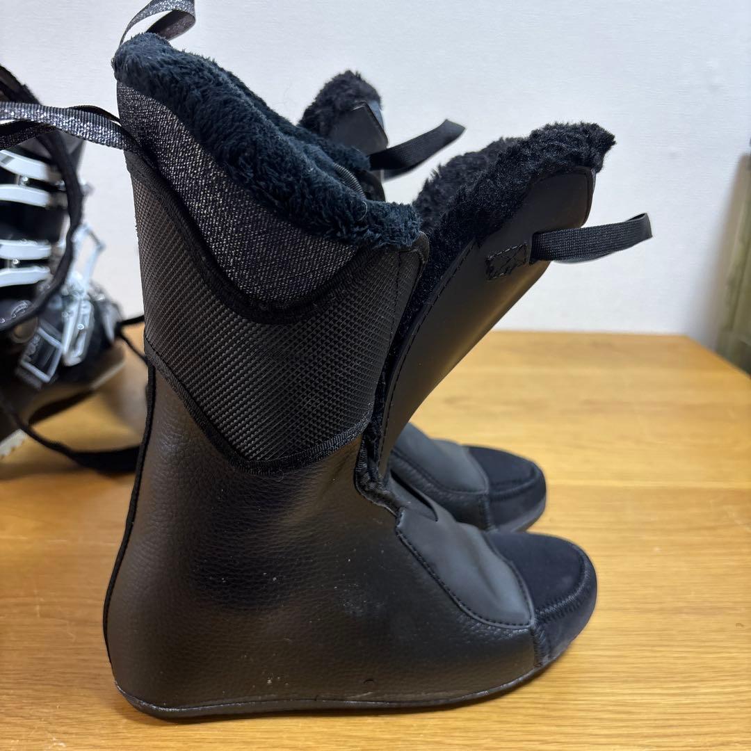 22年モデル Rossignolスキーブーツ レディース　22-23.5cm