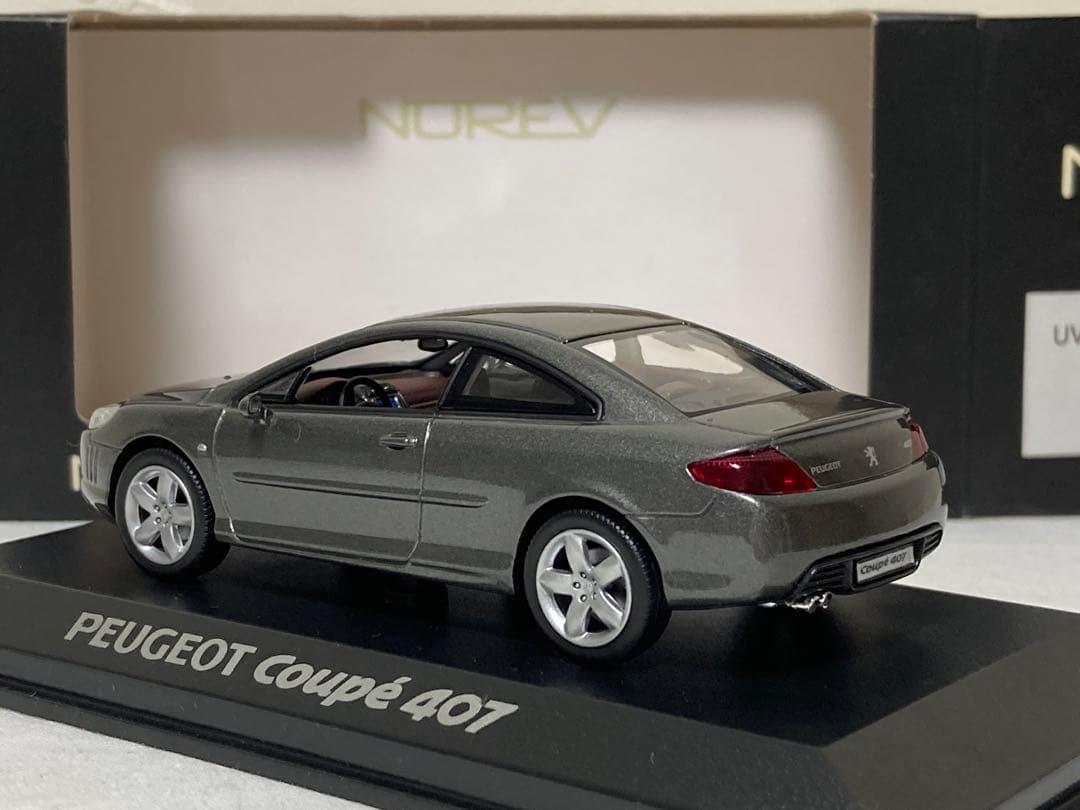 プジョー407クーペ　ノレブ製1/43