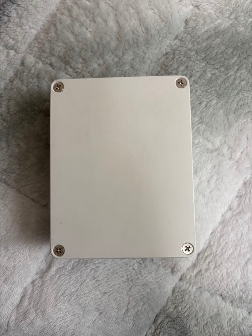 TRIBAL GEYSER GIB Limited ホワイト