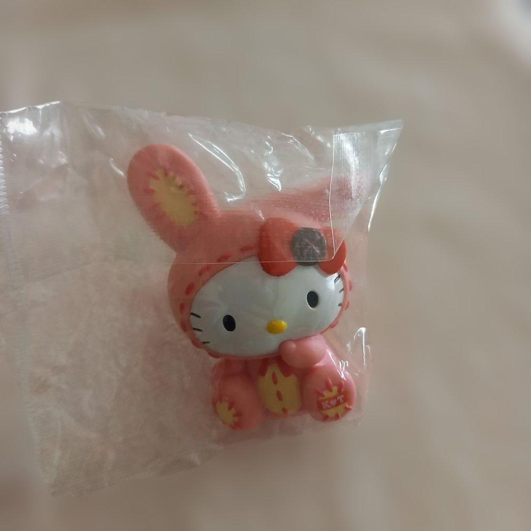 ハローキティ アクセサリートレイ　キャラクターコレクション 8個セット