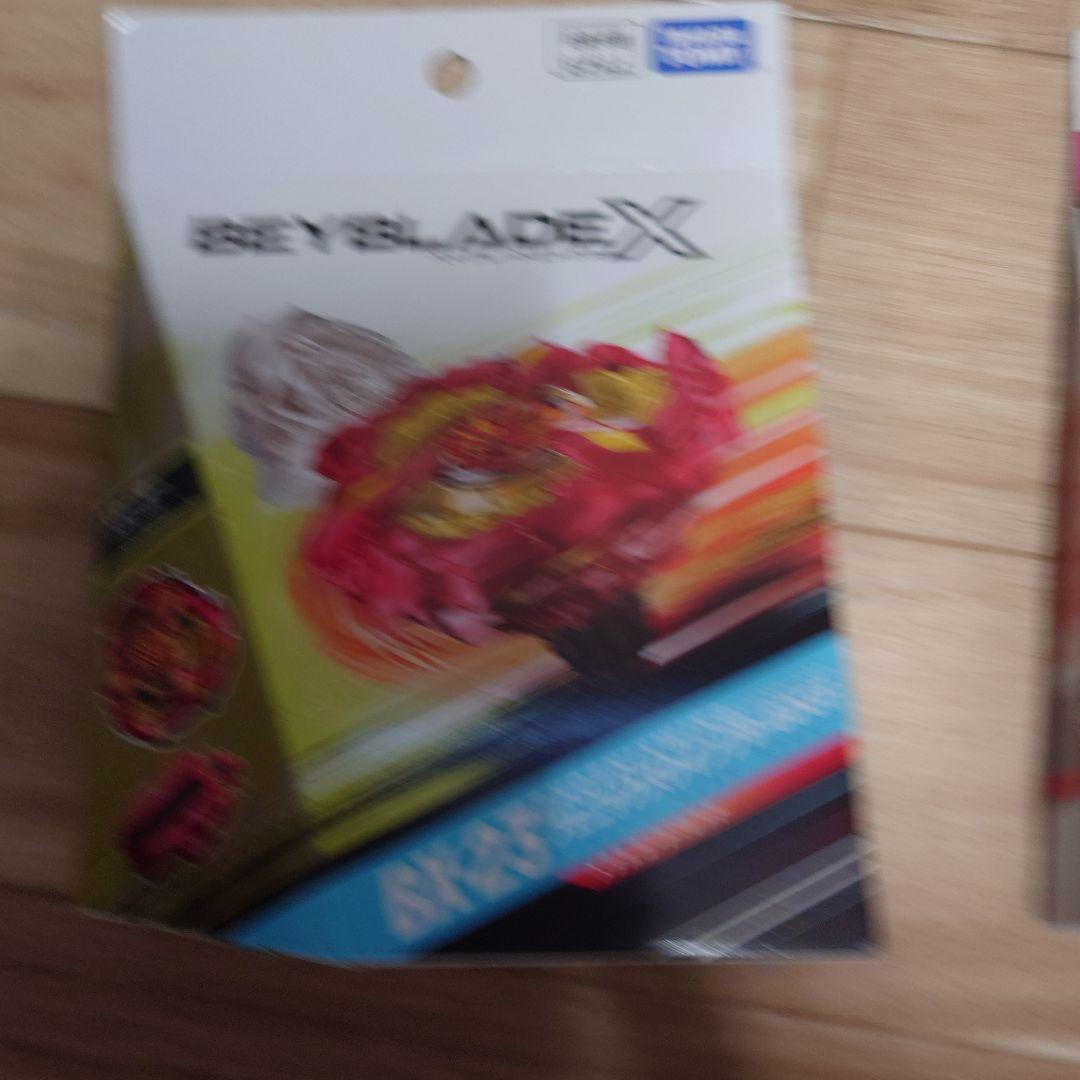 ベイブレードX　4点セット BX-23 CX-00 UX-08 UX-09