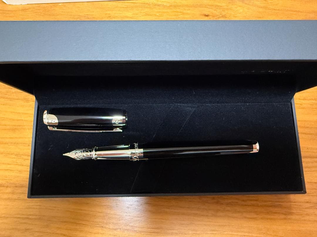 S.T. Dupont ラインD 万年筆 ブラック×シルバー 410677
