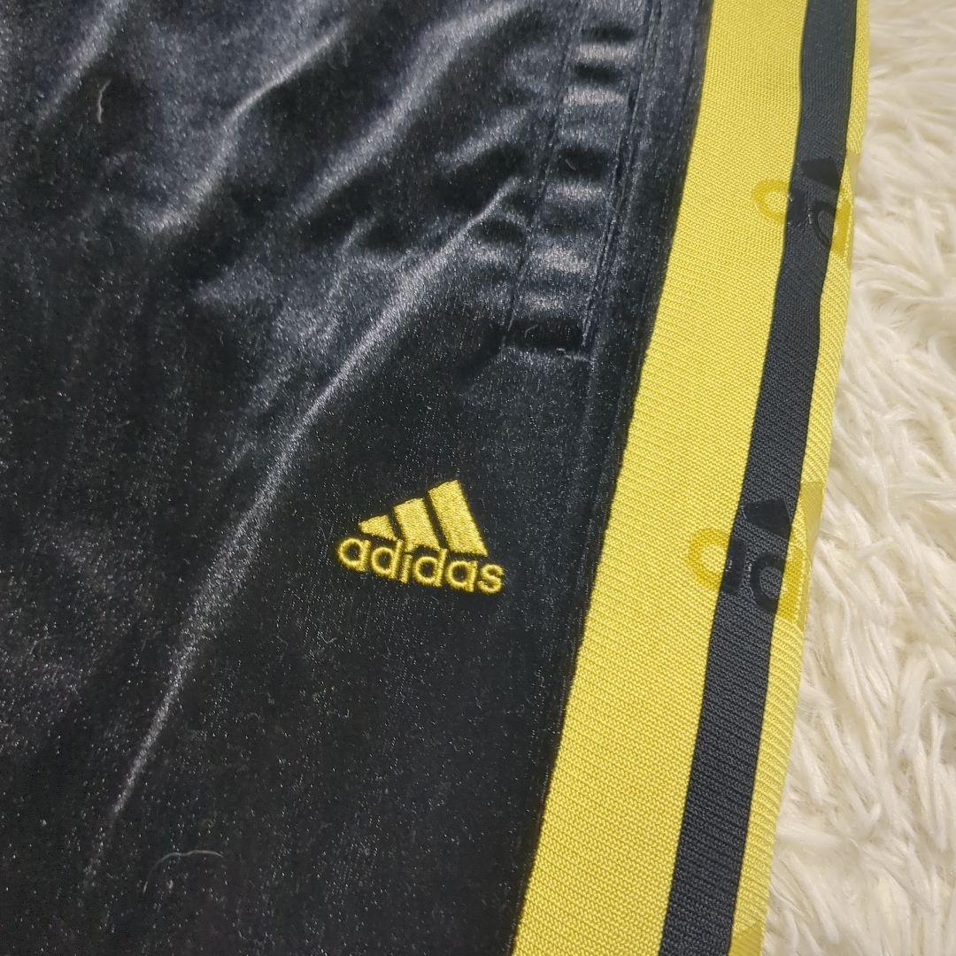 【美品✨adidas✨L】ベロア ジャージ トラックスーツ セットアップ 黒