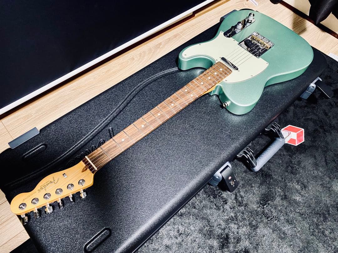 Fenderアメプロ II Telecaster ロック式ペグ