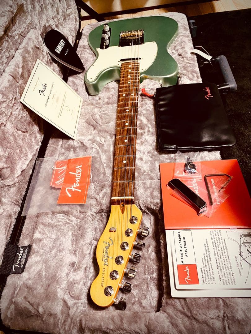 Fenderアメプロ II Telecaster ロック式ペグ