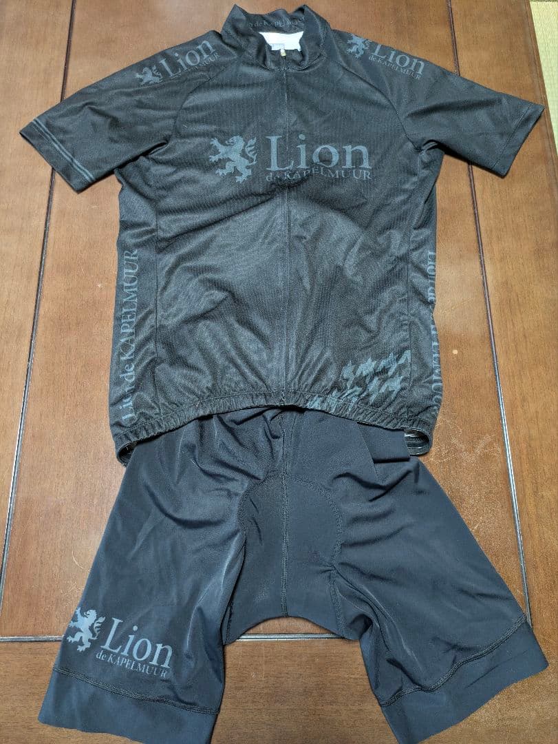 美品 KAPELMUUR 半袖ジャージ＆ビブショーツ Ｌサイズ