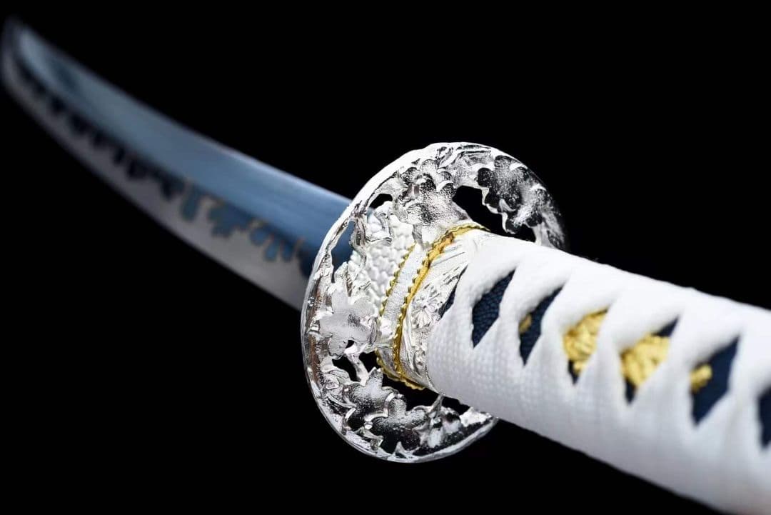 【白桜】  武具　刀装具　日本刀　模造刀 居合刀 肋差   短刀