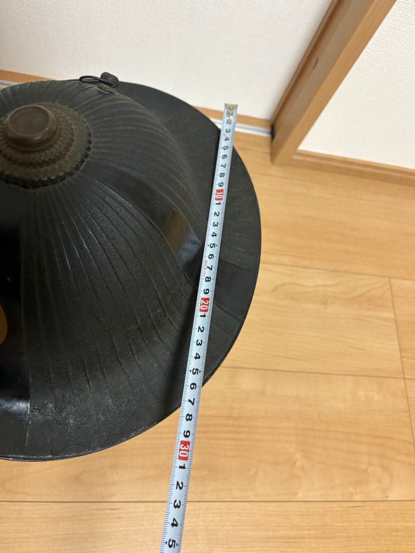 家紋付き　陣笠　骨董　アンティーク　鷹の羽