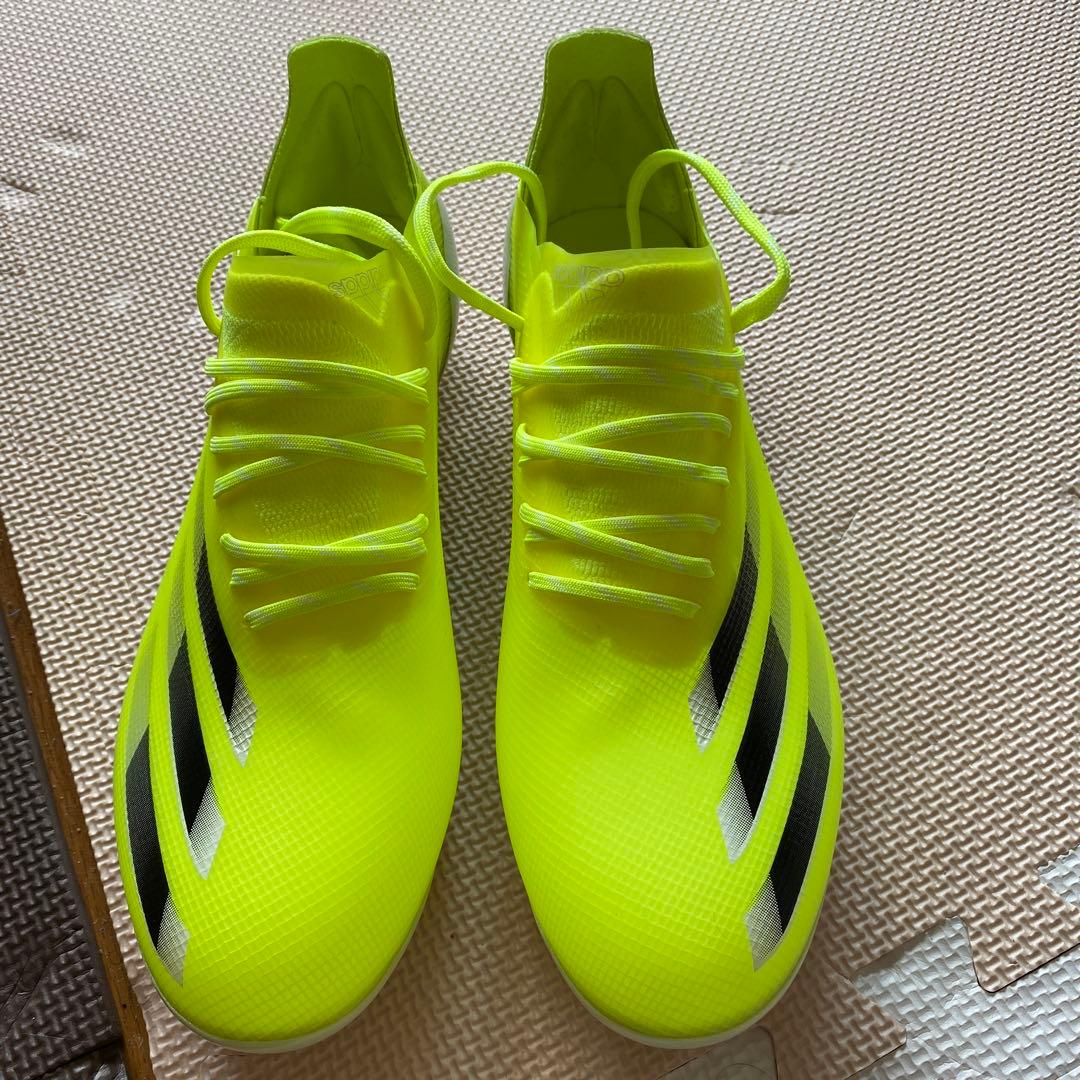 アディダスサッカースパイク　エックス
