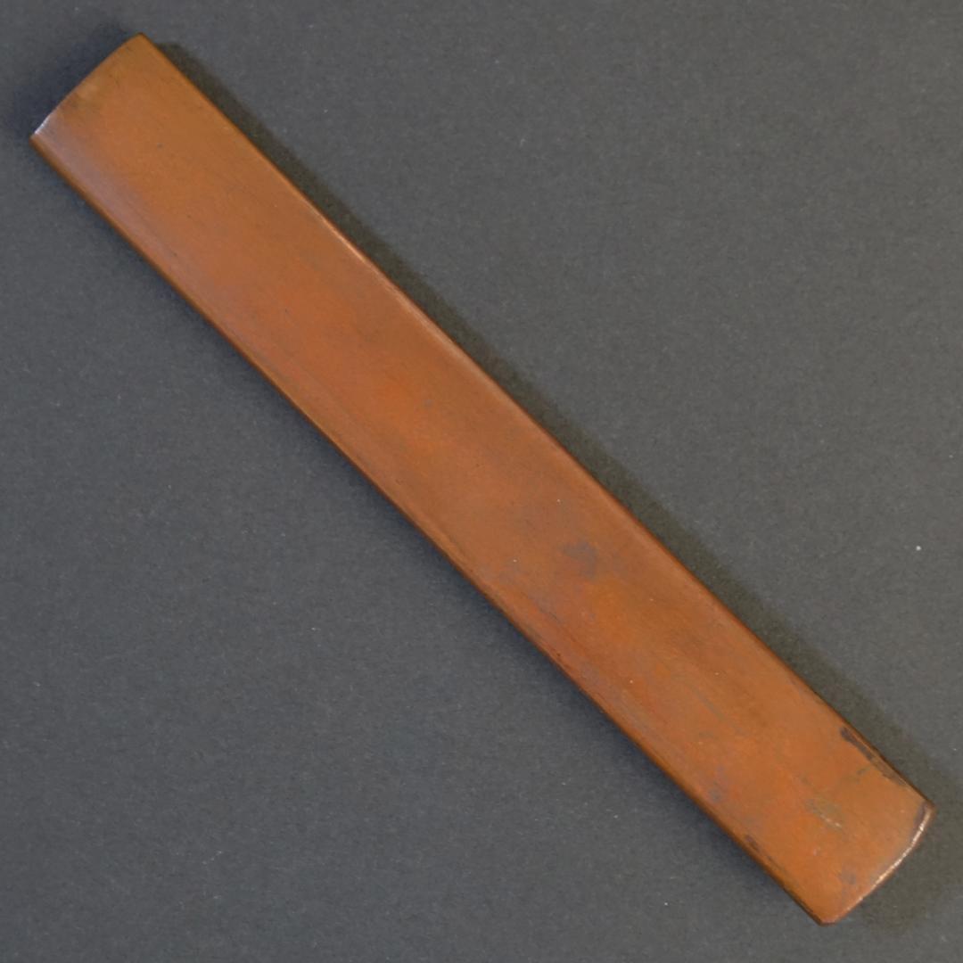 鍔 鐔 小柄 日本刀 刀装具 武具 骨董【素銅磨地 高肉彫 鍍金 韃靼人図小柄】